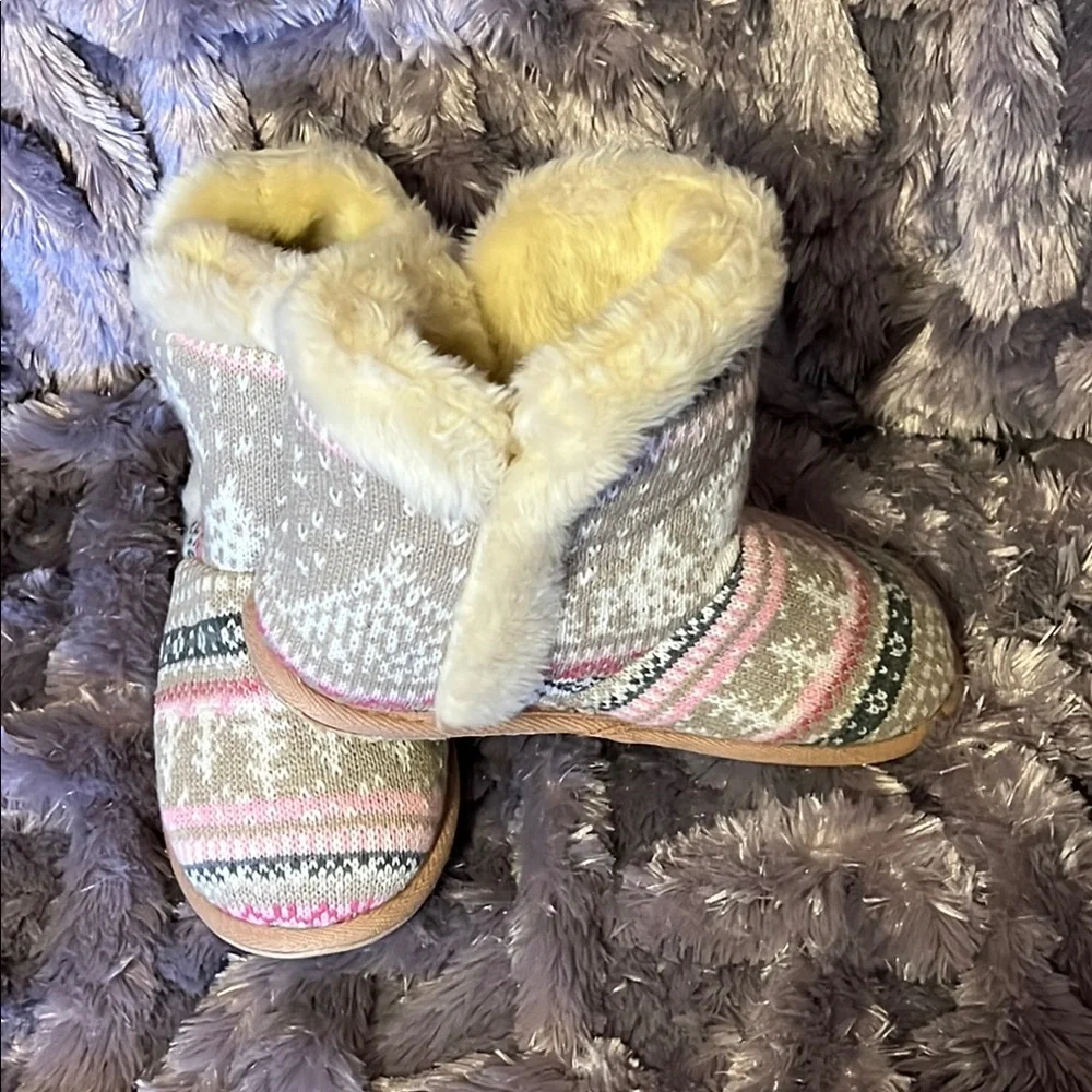 Women’s Talbots Cozy Knit Patterned Boots with Faux Fur Size 7 - Picture 13 of 16